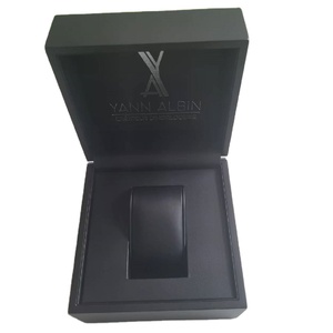 Boîte à montre en bois avec logo personnalisé, boîte de luxe noire, peinture haute brillance, emballage en bois pour montre - Product Image 1