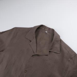 <span class=keywords><strong>Camicia</strong></span> da uomo <span class=keywords><strong>marrone</strong></span> in 100% <span class=keywords><strong>lino</strong></span> traspirante a maniche corte con colletto cubano, due ampie tasche applicate, abbottonata, casual, per l'estate e le vacanze - Product Image 3
