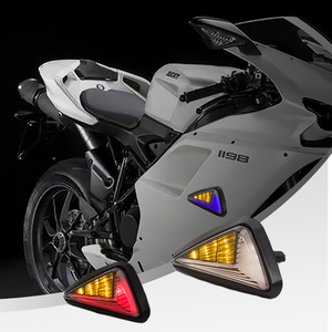 Luz LED Triangular Universal con Intermitentes Integrados para Modificación de Motocicletas - Product Image 3