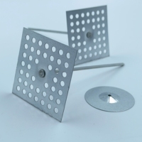 Base perforée carrée 50*50, 12 Gugue, pour isolation, avec broches
