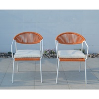 Table et chaises en aluminium durables de qualité supérieure avec coussins imperméables et cadre épais, idéales pour les réceptions en plein air