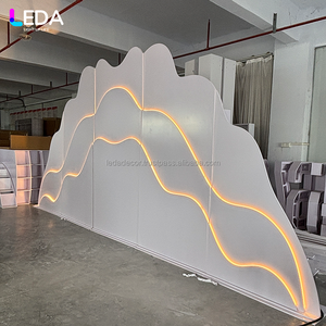 LEDA Nouveau design multicouche acrylique blanc LED fond ondulé irrégulier pour la décoration d'événements de mariage - Product Image 2
