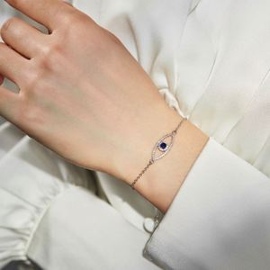 Bracelets Dylam en Rhodium Plaqué Or 18K avec Zircon Cubique 5A et Diamant Solitaire, Motif Mauvais Œil Bleu, pour Demoiselles d'Honneur et Femmes - Product Image 3