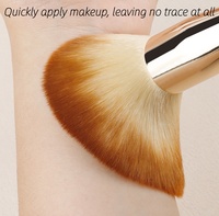 Ensemble de 18 pinceaux de maquillage à manche en bambou Les poils des pinceaux sont doux et le tube en aluminium épaissi le rend un outil de maquillage parfait.