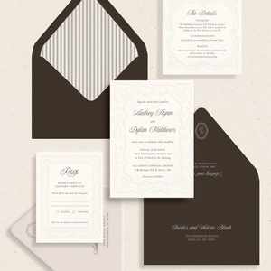 Vintage Dark Green Velvet Box Personalized Photo Wedding Invitation Box Save the Date QR Code Caja De Terciopelo Invitación Boda - Product Image 1