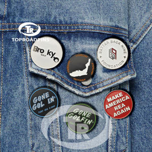 Impression UV personnalisée Cadeaux créatifs drôles Nouveau type d'épingle en émail Boîtier personnalisé - Product Image 2