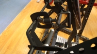 Appareil de fitness commercial : Machine à étirer le dos et à ramer linéaire à charge de plaques pour la musculation en salle de sport L24