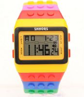 10 pcs/lot unisexe arc-en-ciel hommes femmes en plastique grande montre numérique bonbons nuit éclairer étudiants étanche alarme Bracelet montres