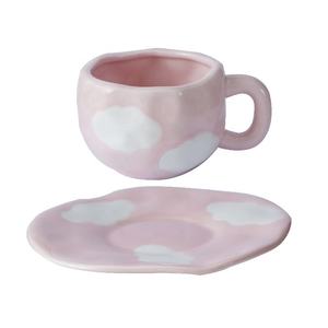 Ensemble de tasses à café en céramique bleu nuage de 300 ml faites à la main, style moderne, avec soucoupe irrégulière, pour le thé de l'après-midi, idéal comme cadeau pour une fête - Product Image 4