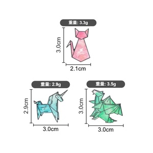 Atacado: Broche de Lapela em Liga de Zinco com Impressão UV, Tema Unicórnio, Dinossauro e Frutas, Estilo Europeu, para Mochilas e Roupas - Product Image 5