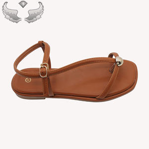 Sandales plates de style coréen pour femmes, couleur unie, bout ouvert, dessus en PU, semelle intermédiaire antidérapante en EVA, bride arrière avec boucle décorative, chaussures décontractées d'été - Product Image 5