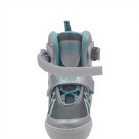 Chaussures de patinage professionnelles en fibre de carbone avec cadre CNC, roulettes lumineuses en PU pour patinage de vitesse en extérieur