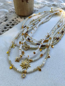 Collar de Cuentas de Cristal Transparente Facetado, Hecho a Mano, Personalizado, con Dije Dorado, Joyería Minimalista para Mujer - Product Image 2