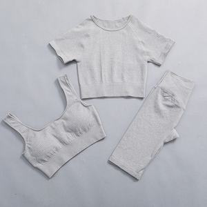 Conjunto de Yoga sin Costuras al por Mayor, Ropa Deportiva de 3 Piezas para Gimnasio, Conjunto de Yoga para Mujer, Conjuntos de Entrenamiento, Top de Yoga y Traje Deportivo - Product Image 4