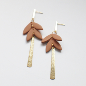 2025 New <strong>Fashion</strong> Leaf Earrings for Women Girls Simple Trendy Geometry Leaf Dangle Earring Earrings Jewelry <strong>Accessory</strong> - Product Image 6