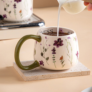 Nuove Tazze da Caffè in Ceramica Creative con Motivi Floreali Fatte a Mano, Tazze da Latte in Porcellana di Lusso con Logo Personalizzato - Product Image 3