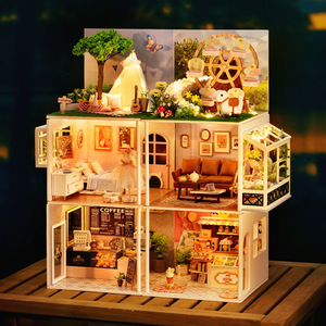Kit Fai-da-Te Cabina in Miniatura - Modello 3D Stereoscopico da Assemblare - Combinazione di Case - Regalo Creativo in Legno per Età 14+ - Product Image 1