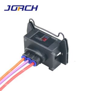 ขั้วต่อสายไฟรถยนต์แบบกันน้ำ 3 ขา รุ่น DJ7038A-3.5-21 - Product Image 1