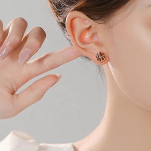 Exquisite High-End Gold Plated Princess Cut Four Leaf Clover Green Leaf Stud <b>Earrings</b> <b>for</b> <b>Women</b> Trendy <b>Small</b> Fragrance Design - Product Image 4