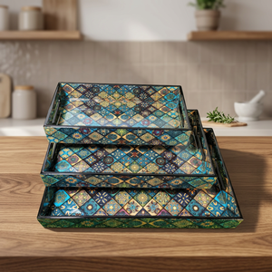 Plateau de service en MDF imprimé floral Paisley – Plateau décoratif imperméable pour le thé et le petit-déjeuner par YSR Creations - Product Image 1
