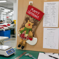 Ensemble de chaussettes de Noël en peluche 3D de 18 pouces de qualité supérieure, personnalisées avec des personnages de Père Noël, bonhomme de neige et renne, décoration suspendue pour cheminée de Noël