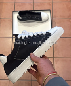 รองเท้าผ้าใบผู้หญิงผู้ชาย รุ่น Numeris Atelier พื้นยางหนา สีดำ คุณภาพสูง เหมาะสำหรับใส่เดินเล่น สไตล์ลำลองสำหรับคู่รัก - Product Image 1