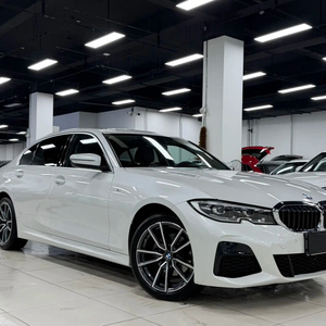 BMW Serie <span class=keywords><strong>3</strong></span> 320Li 2022, Paquete M <span class=keywords><strong>Sport</strong></span>, Motor 2.0T de Gasolina, Sedán con Volante a la Izquierda, Distancia entre Ejes Larga, Transmisión de 8 Velocidades, Auto Usado BMW 320 para Exportación desde China - Product Image 1