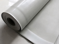 Membrane de toiture extérieure imperméable en TPO renforcé, rouleau haute résistance, caractéristiques écologiques pour les projets de construction industrielle