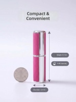 Vente en gros d'atomiseurs de parfum en cuir PU cylindriques de 8 ml, design torsadé, mini flacon rechargeable, logo personnalisé, parfum portable