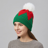 Nouveau bonnet en acrylique tricoté pour Noël, pour hommes et femmes, chaud, avec pompon, pour les fêtes, rouge et vert, bicolore