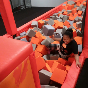 China Manufacturer Indoor Playground Equipment <strong>Rectangular</strong> Bungee Jumping <strong>Trampoline</strong> Park for Kids - Product Image 3