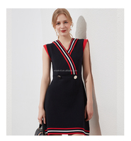 Robe pull décontractée d'été pour femme, mini, unie, col en V, boutonnée sur le devant, avec logo, en tricot plat