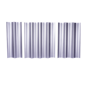 Plaque de cuisson baguette en acier au carbone de 0,5 mm avec design perforé, revêtement antiadhésif, écologique, compatible four et lave-vaisselle - Product Image 6