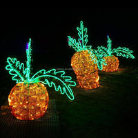 Éclairage décoratif extérieur en forme de fraise, extra large, pré-équipé de LED, pour spectacle lumineux de Noël