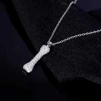 D Couleur VVS Moissanite Bling Pendentif Chien Os Pendentif Glace Out Hip Hop Festival Cadeau Bijoux 925 Pendentif En Argent Sterling