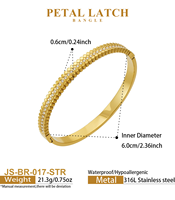 Gelang JinSpark 'Petal Latch' berbahan baja tahan karat 316L dengan bezel set, engsel, dan lapisan emas 18K vakum, serta zircon bunga 3D untuk wanita