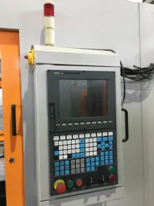 Maxtors çin sıcak satış portal tipi çift sütun dikey VMC 4 eksenli CNC oyma freze makinesi ile ATC ve cnc döner masa
