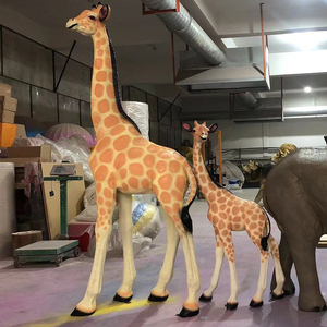 Sculpture de girafe grandeur nature en résine et fibre de verre, œuvre d'art animale, décoration extérieure pour la maison et le jardin - Product Image 4