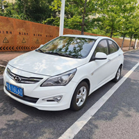 Auto Usado Hyundai Verna 2015, 1.4L Gasolina, Automático, Techo Solar, Encendido por Botón, Blanco, Volante a la Izquierda, Unidad Individual, Exportación Global, Sedán Económico
