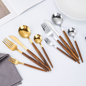 ชุดช้อนส้อมสแตนเลสแบบโปรตุเกส ด้ามไม้ มีด ส้อม ช้อน ขัดเงาอย่างดี สำหรับผู้ใหญ่ - Product Image 2