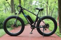 Vélo de montagne électrique à pneus larges de 26 pouces, cadre en alliage, 500W, suspension avant, expédition rapide depuis l'usine, pour homme