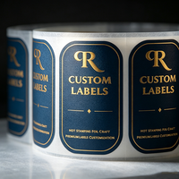 Autocollants personnalisés en vinyle mat de luxe avec dorure à chaud, logo personnalisé, code-barres imprimable, adhésif puissant, estampage UV inversé, argenté