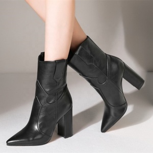 Botas de Invierno en Stock, Botines de Tacón Grueso con Punta Puntiaguda, Botas de Tobillo a la Moda para Mujer, Estilo Slip-on Básico - Product Image 6