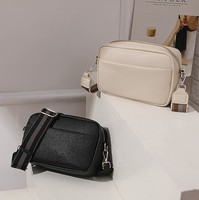 Sac à bandoulière en cuir Pu de couleur unie, petit sac à bandoulière de luxe, sac à message, sacs à main avec sangle de guitare, sacs à main personnalisés
