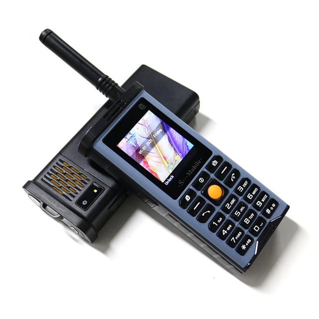 S8800 4sim Card New Arrival 2.2inch Super Loud Speaker Wholesale Mobile Phone in China Factory