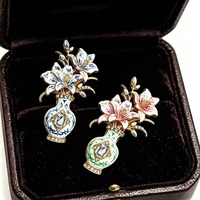Bros Pin Bunga Lily Enamel Vintage Berhiaskan Kristal Rhinestone, Pin Kerah Bunga dari Paduan Logam, Lencana Buket Bunga, Perhiasan Wanita, Hadiah