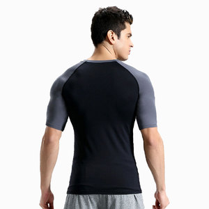 T-shirt sportiva a compressione personalizzata t-shirt traspirante <span class=keywords><strong>da</strong></span> <span class=keywords><strong>uomo</strong></span> <span class=keywords><strong>da</strong></span> basket <span class=keywords><strong>da</strong></span> allenamento <span class=keywords><strong>da</strong></span> ginnastica top Logo personalizzato OEM ODM - Product Image 6