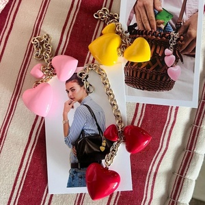 <span class=keywords><strong>En</strong></span> forme de coeur résine <span class=keywords><strong>perle</strong></span> matériel boucle porte-clés pêche étui de téléphone <span class=keywords><strong>portable</strong></span> pendentif accessoires colliers à la mode - Product Image 1