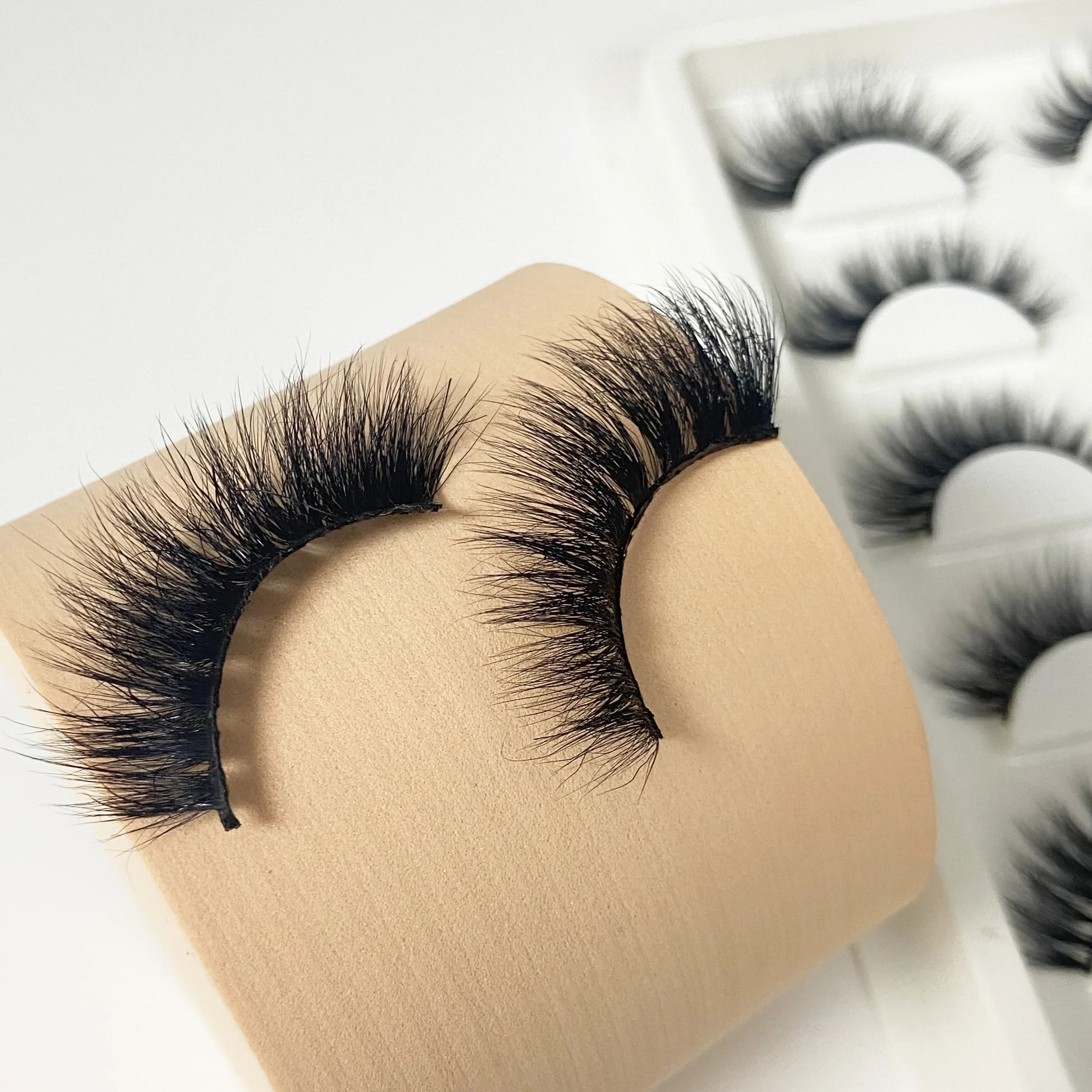 Natural fur lashes cruelty free private label box lash strip custom packaging 3D MINK eyelash wholesale
