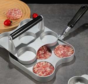 Pressa per Hamburger a 5 Fori in Alluminio Antiaderente con Manico per BBQ e Cucina Casalinga - Product Image 5